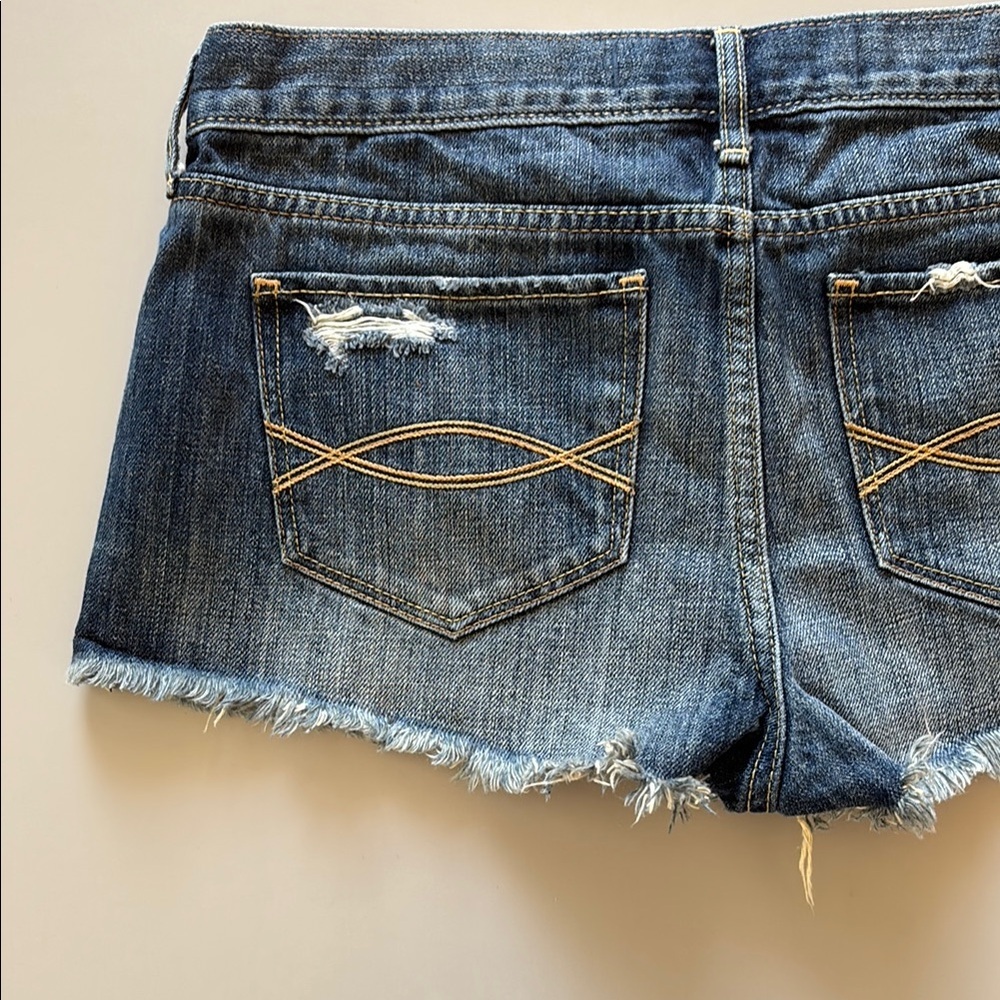 Abercrombie & Fitch Jean Shorts Distressed‎ Metallic Embellishments Size 6 Y2K - Picture 12 of 13